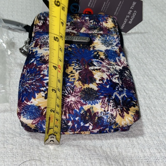 Nwt baggallini Take Two Large RFID Bryant Crossbody Bag - Picture 9 of 9